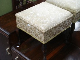 Appraisal: A stool upholstered in brocade on cabriole legs