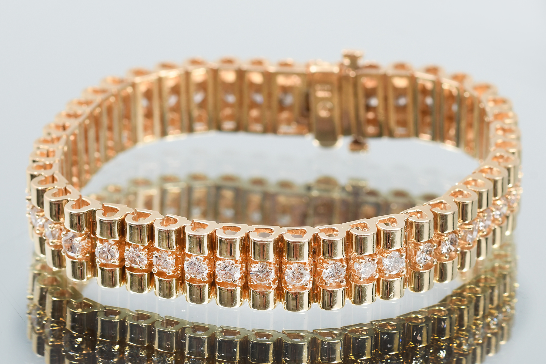 Appraisal: K GOLD AND CTW DIAMOND ROLEX STYLED LINE BRACELET ''