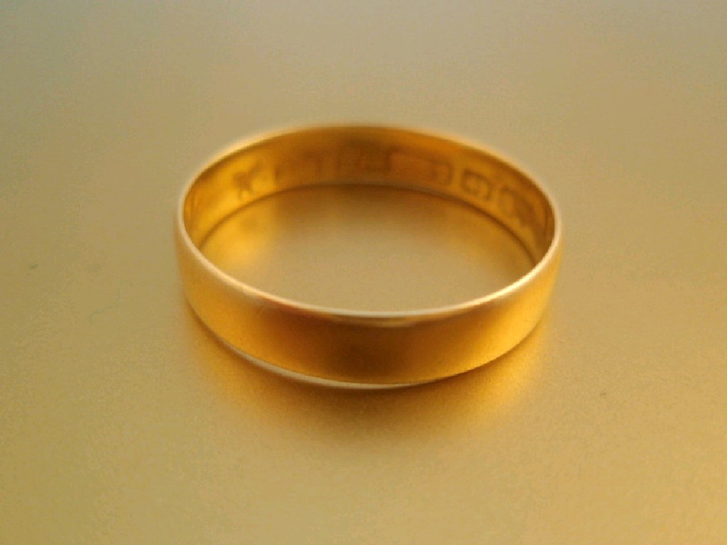 Appraisal: A ct gold wedding band g