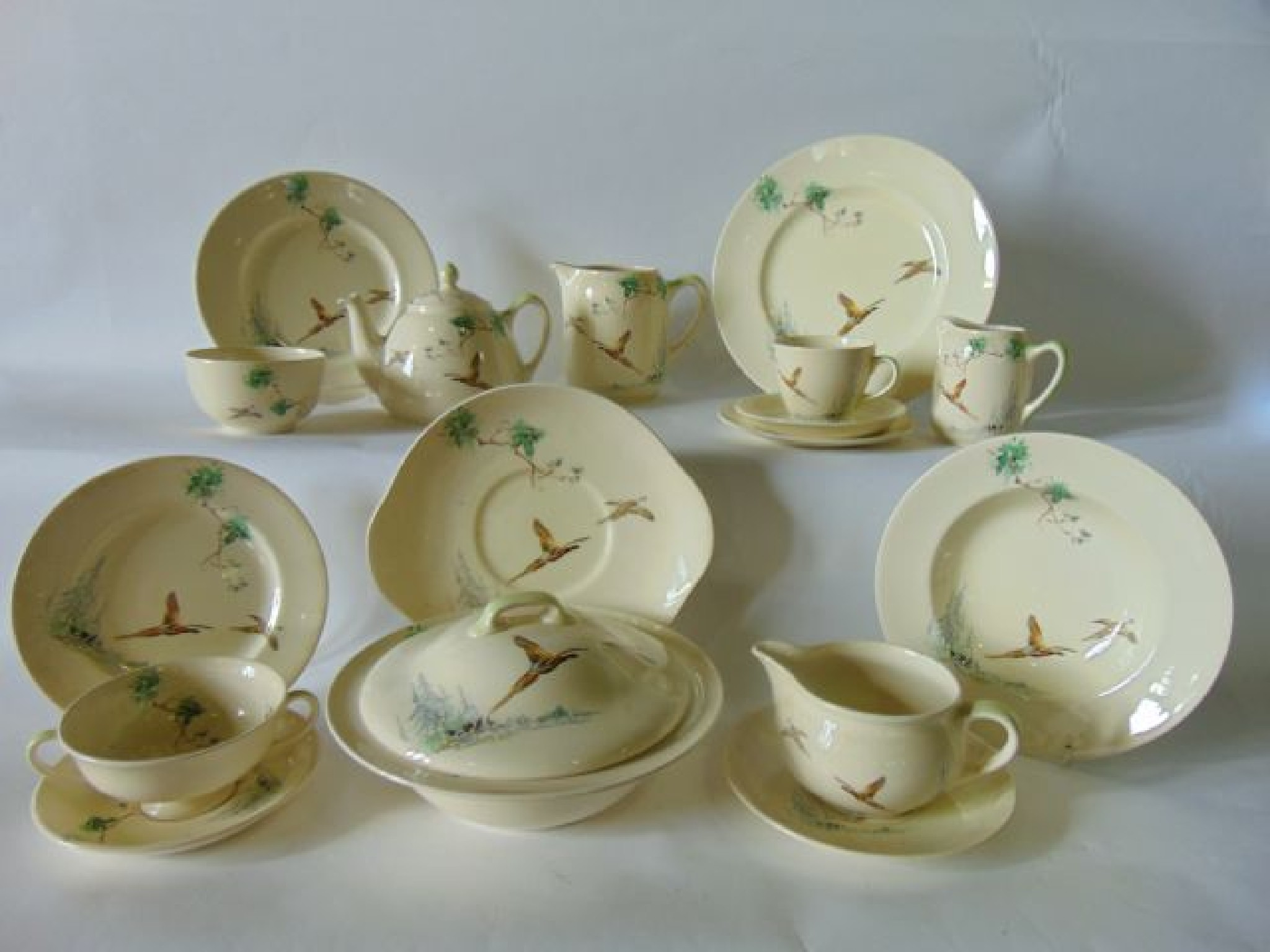 Appraisal: An extensive collection of Royal Doulton The Coppice pattern dinner