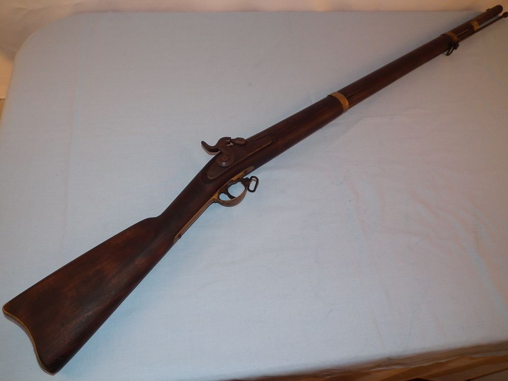 Appraisal: RARE FAYETTEVILLE CSA RIFLE Rare Civil War percussion rifled musket