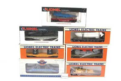 Appraisal: Lionel O Gauge Military Freight Cars consisting of US Car