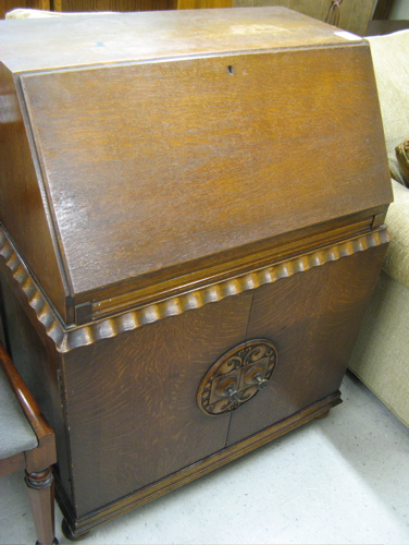 Appraisal: OAK SLANT-FRONT DESK English mid th century the slant top