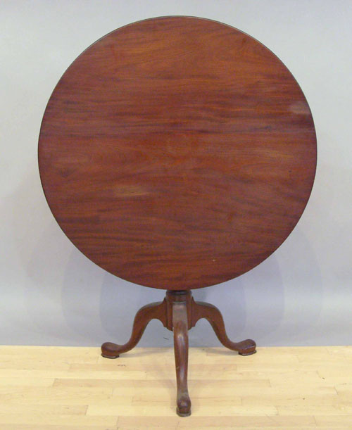 Appraisal: Queen Anne mahogany tea table th c h w