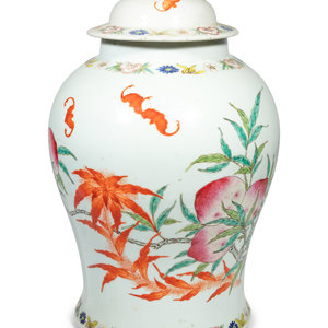 Appraisal: A Chinese Export Porcelain Bats and Peaches Jar th Century