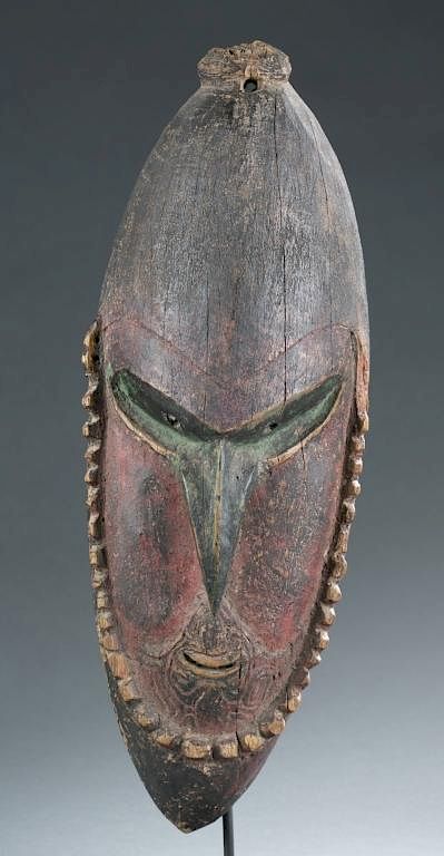 Appraisal: Sepik River mask A Sepik River mask Papua New Guinea