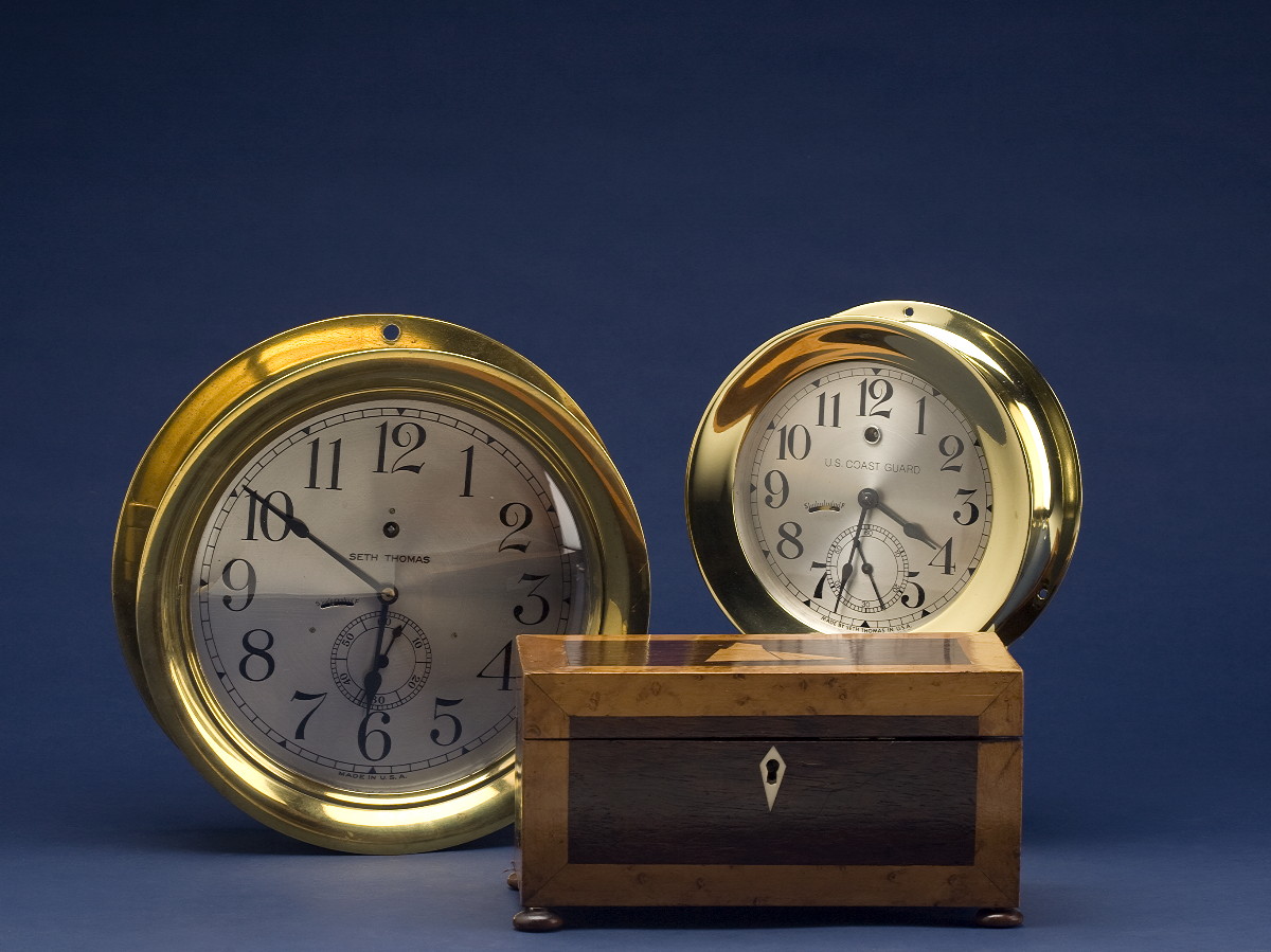 Appraisal: BRASS SHIP'S CLOCK BY SETH THOMAS The painted steel dial