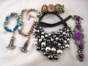 Appraisal: A quantity of costume jewellery including Butler and Wilson Gas