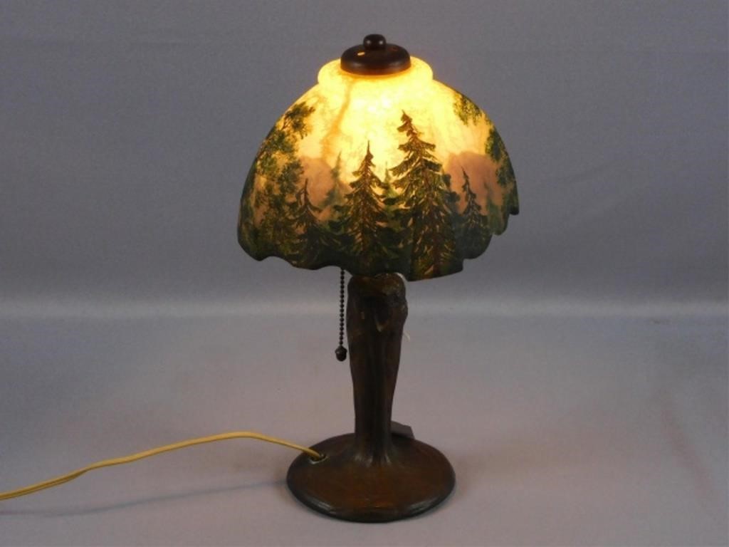 Appraisal: HANDEL BOUDOIR LAMP CA AMERICAN ARTS crafts reverse painted glass