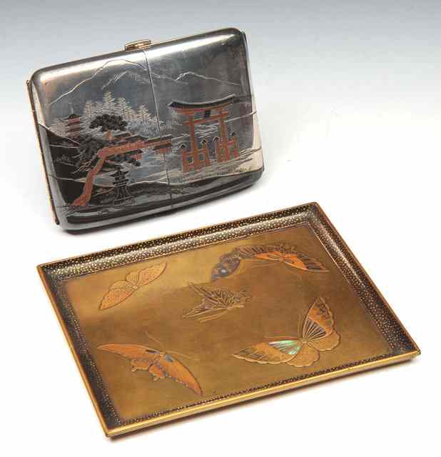 Appraisal: A JAPANESE LACQUER TRAY decorated with butterflies with abalone inlay