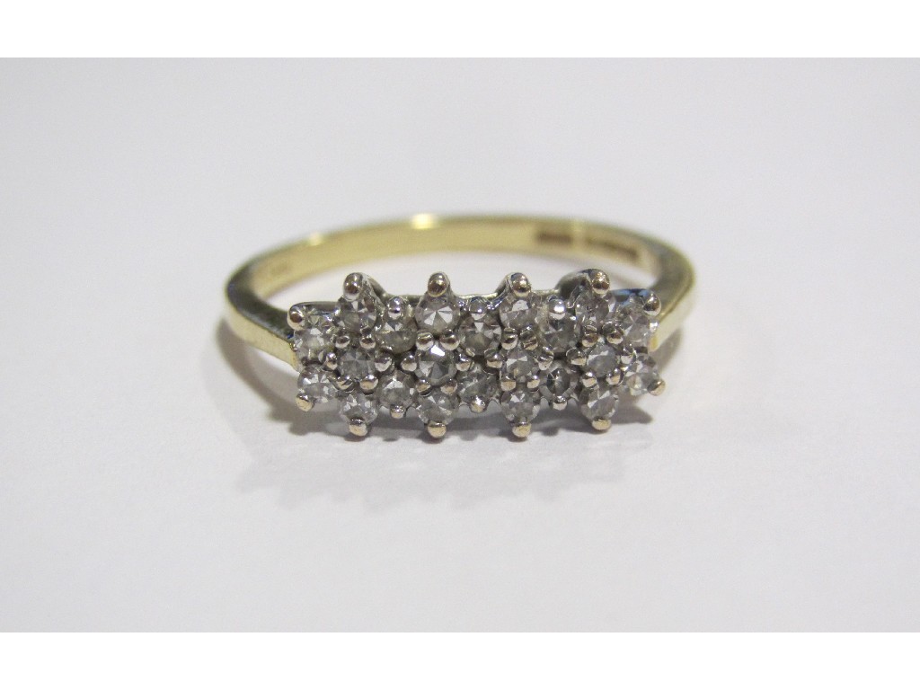 Appraisal: Eighteen carat gold diamond cluster ring with twenty brilliant cut