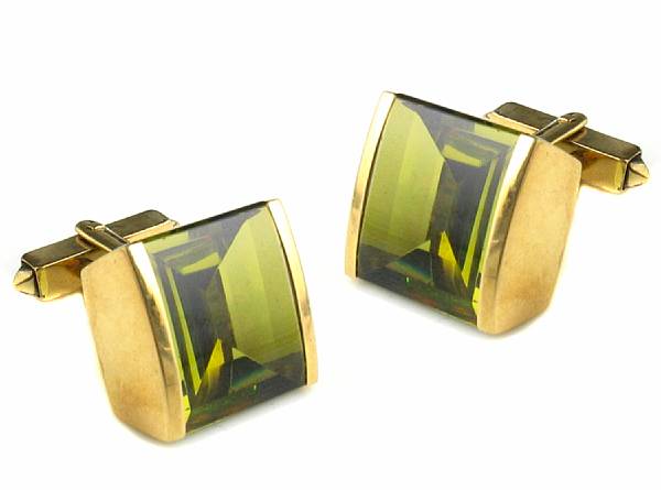 Appraisal: A pair of peridot and k gold cufflinks grams gross