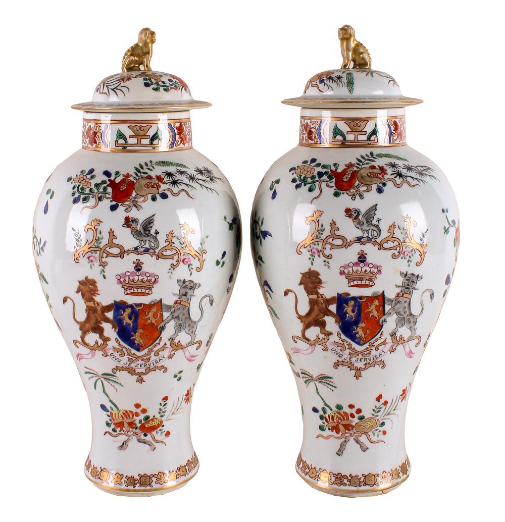 Appraisal: PAIR OF CHINESE EXPORT COVERED URNSunsigned each decorated with armorial