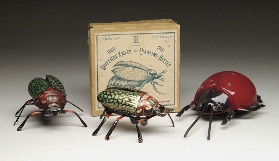 Appraisal: LOT OF WIND-UP BEETLES AND LADY BUG Two Lehmann crawling