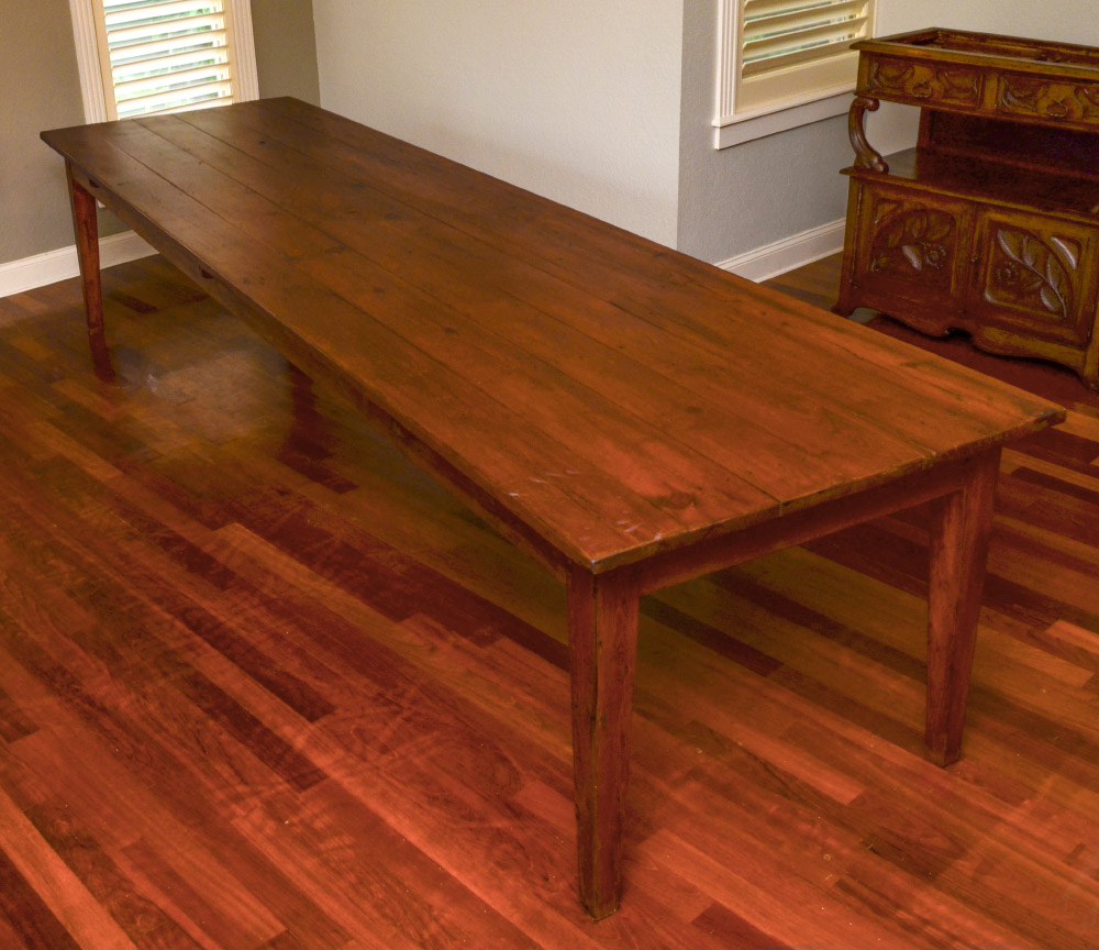 Appraisal: TH CENTURY ' PINE FARM TABLE Rich dark red stain