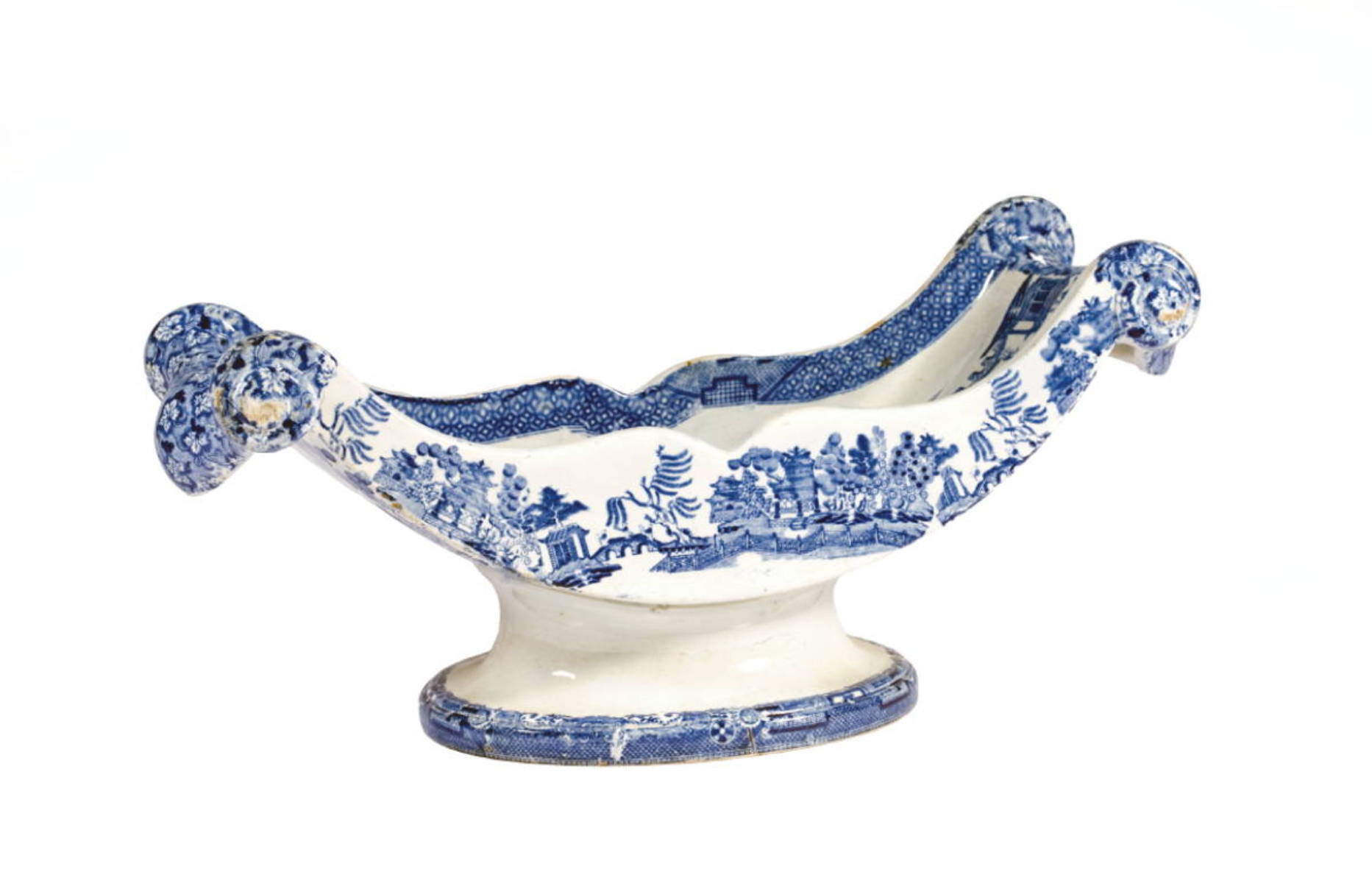 Appraisal: quot BLUE WILLOW quot PATTERN ENGLISH PEARLWARE BLUE TRANSFER-PRINTED CHEESE