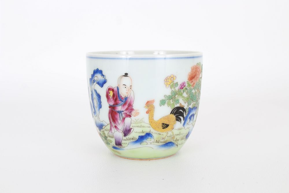 Appraisal: th C Chinese Famille Rose Chicken Cup Antique Chinese Famille