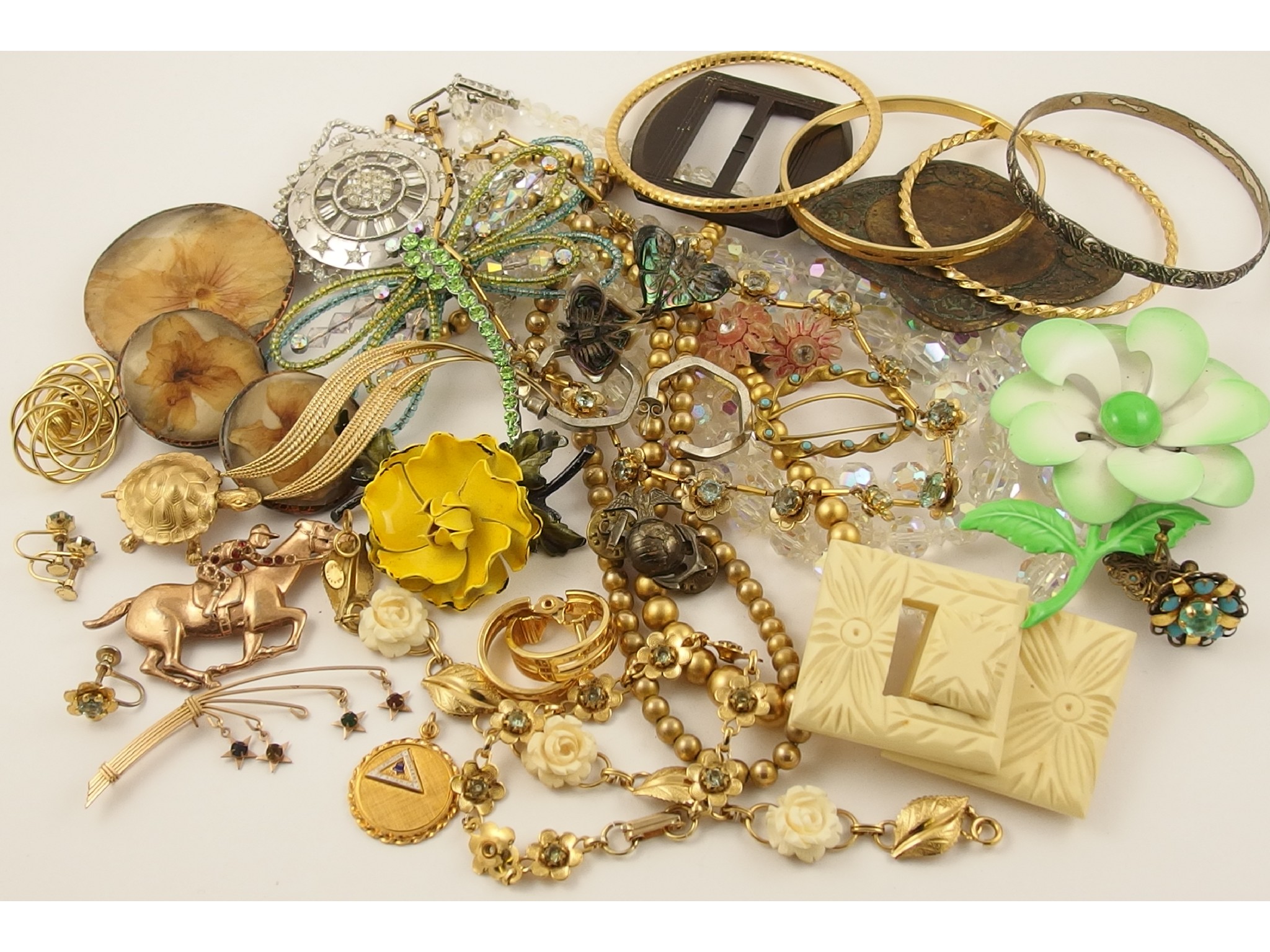 Appraisal: A collection of vintage costume jewellery to include Ledo Monet