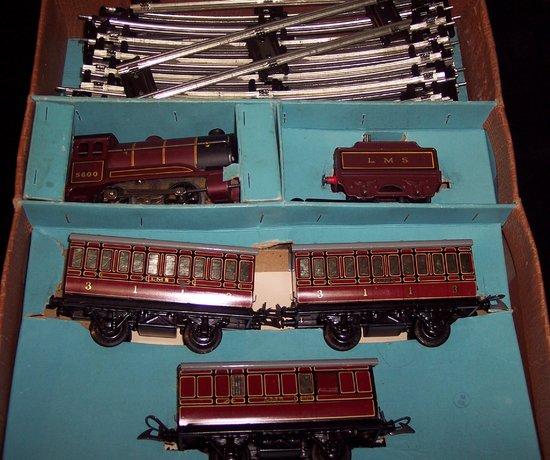 Appraisal: A Hornby O gauge No Passenger set boxed