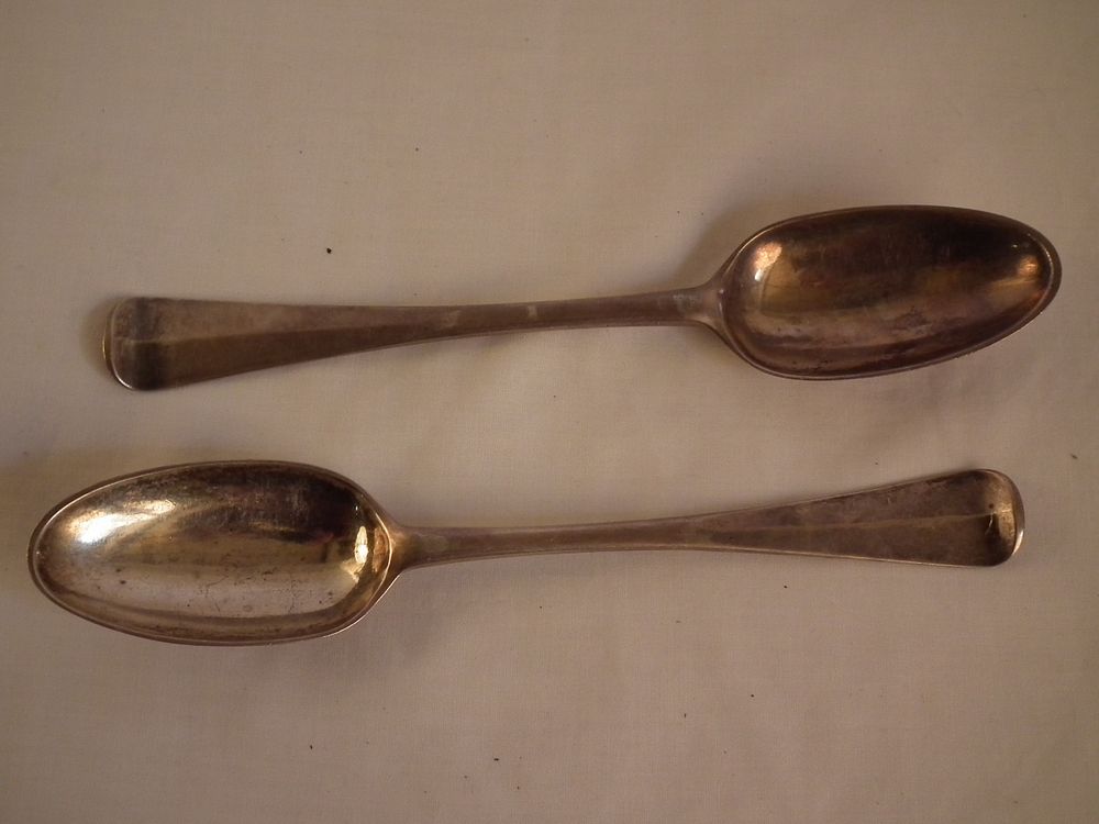 Appraisal: TH C DUBLIN SILVER SPOONS Pair of th century Irish