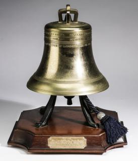 Appraisal: Bronze Bicentennial model of the Liberty Bell h Bicentennial model