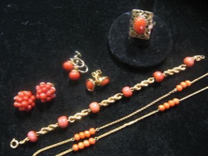 Appraisal: Group of coral jewelry Six pieces including one necklace one