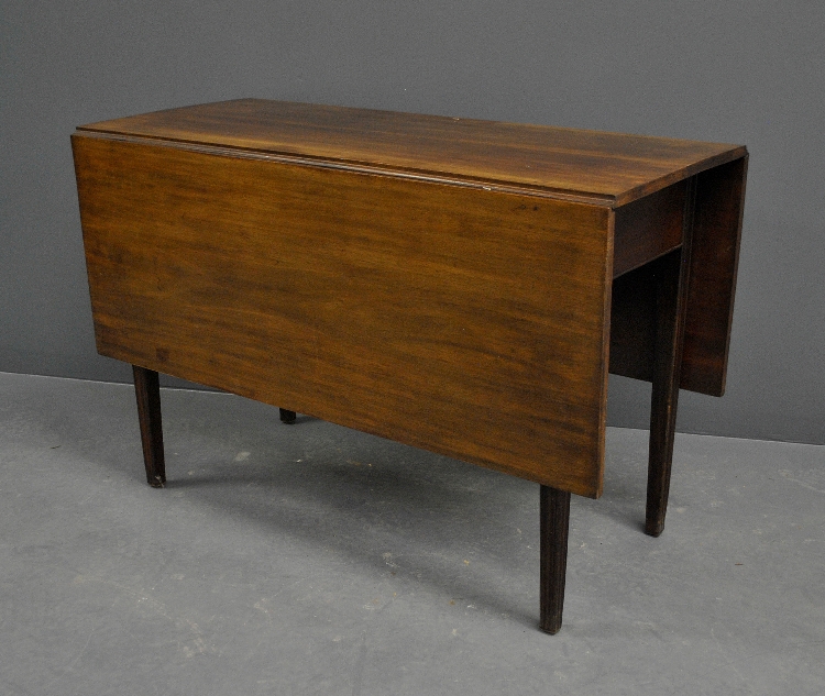 Appraisal: - Philadelphia Chippendale mahogany drop-leaf table c with molded square