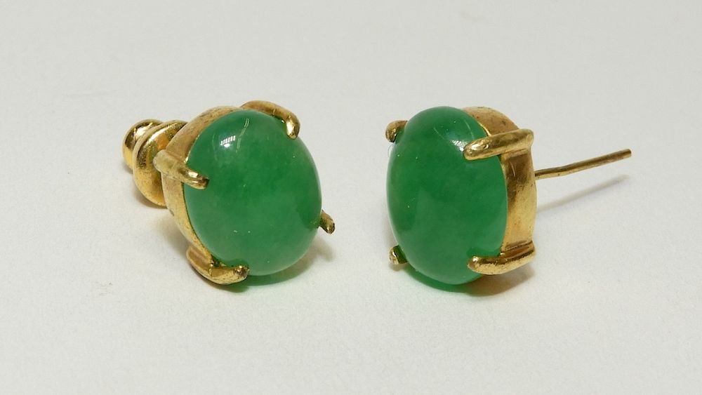 Appraisal: PR Chinese K Gold Apple Green Jade Earrings China th