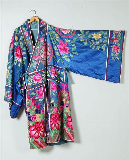 Appraisal: ROBE China st half- th century silk Overall embroidery consisting