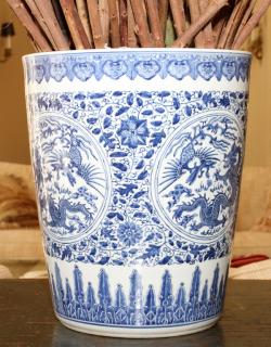 Appraisal: CHINESE PORCELAIN VASE CHINESE PORCELAIN VASE H DIA Decorated with