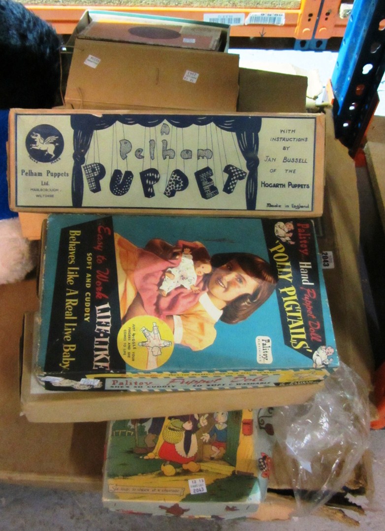 Appraisal: A quantity of toys including Pelham puppets puppet theatre and