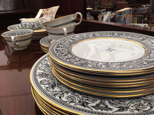 Appraisal: A WEDGWOOD FLORENTINE PART DINNER SERVICE