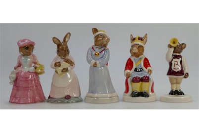 Appraisal: A collection of Royal Doulton Bunnykins figures to include Mother