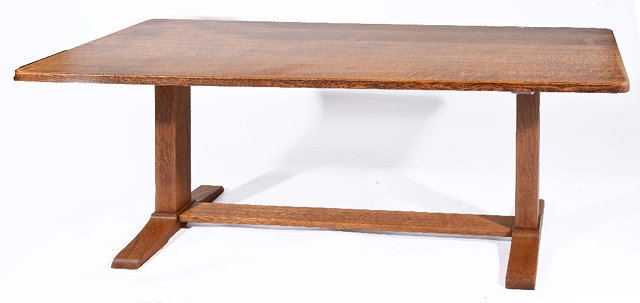 Appraisal: Heals oak refectory tablecirca the rectangular top with chamfered edges