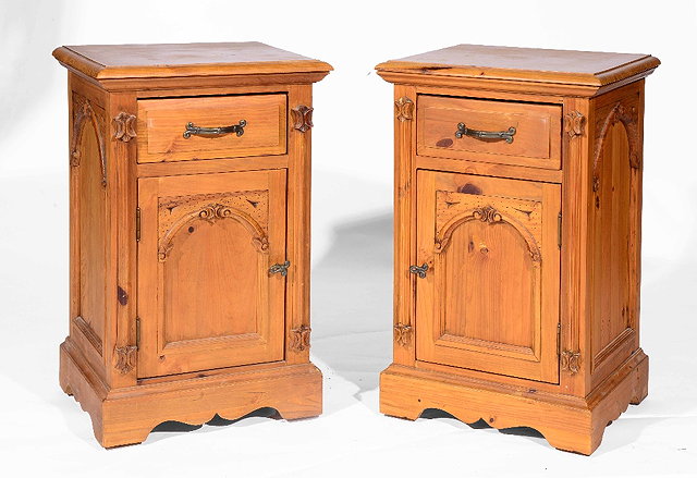 Appraisal: A pair of contemporary pine bedside cupboardseach fitted single drawer