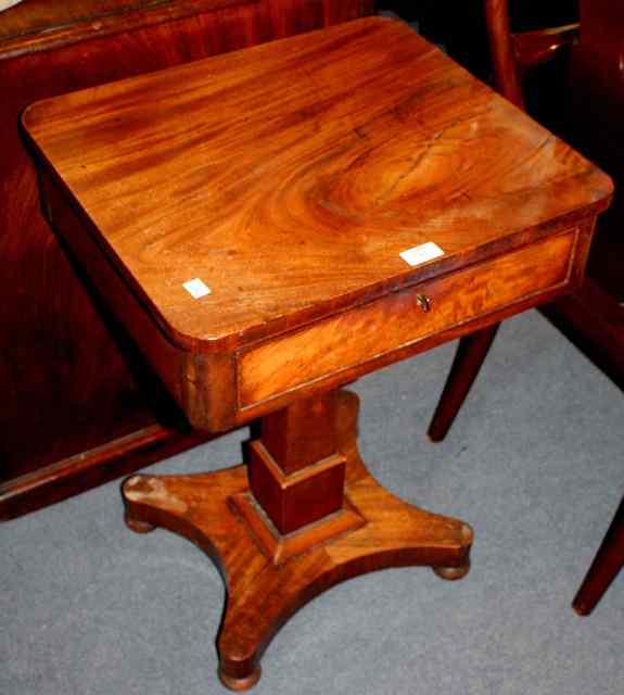 Appraisal: AN EARLY VICTORIAN MAHOGANY WORK TABLE the rectangular top with