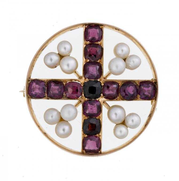 Appraisal: A GARNET AND CULTURED PEARL BROOCH of cruciform design in