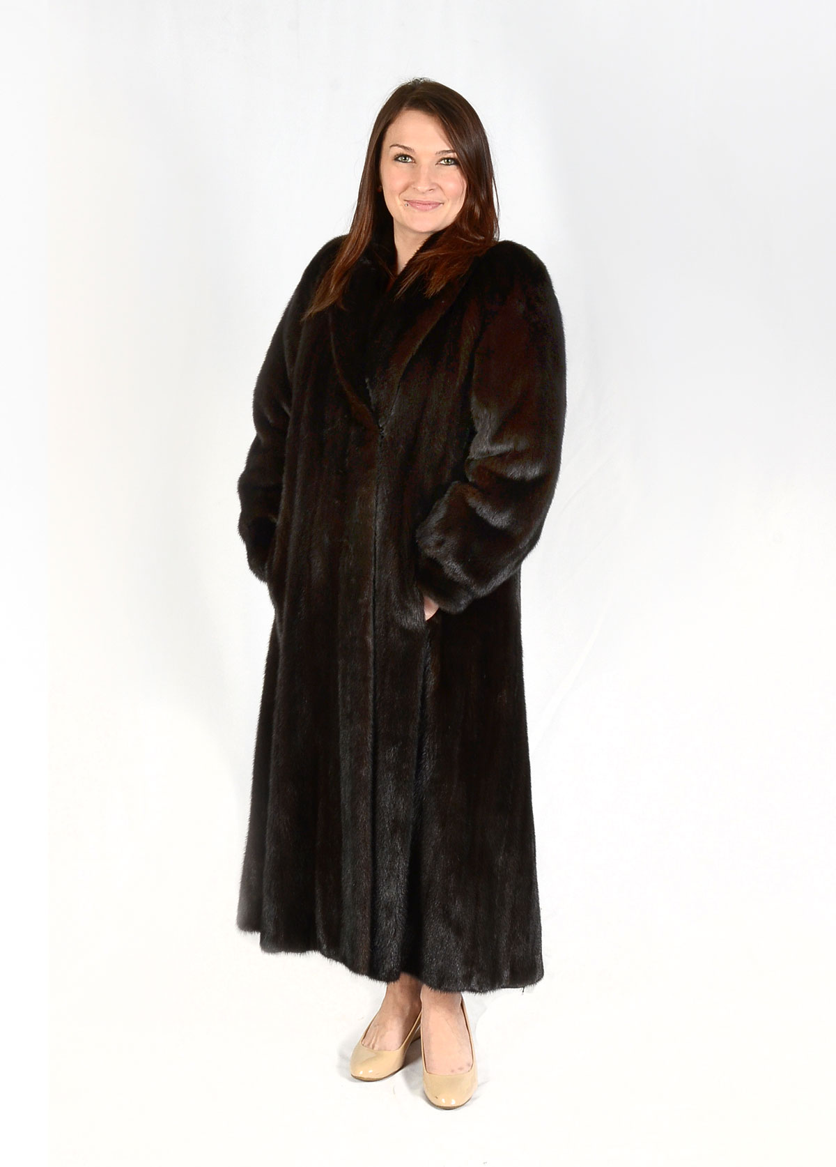 Appraisal: ANNE KLEIN FULL LENGTH BLACK MINK COAT Beautiful and classic