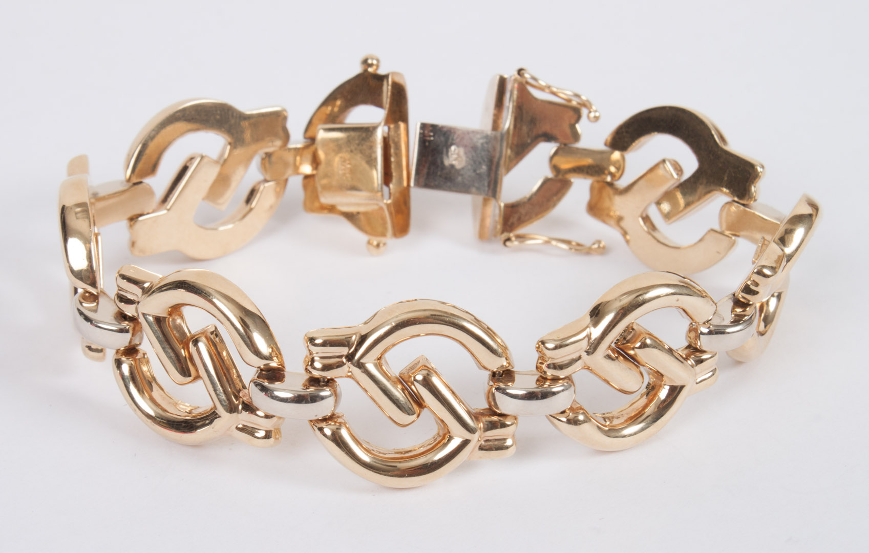 Appraisal: Lady's k gold open-link bracelet in L grams