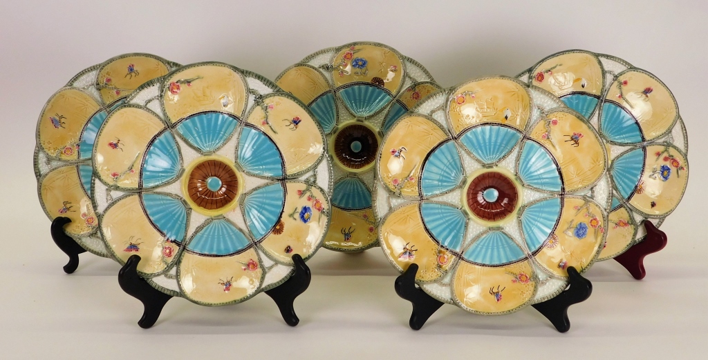 Appraisal: FIELDING MAJOLICA AESTHETIC FAN OYSTER PLATES England Late th-Early th