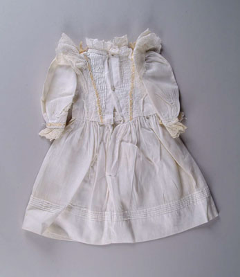 Appraisal: LOT OF PCS OF ANTIQUE DOLL CLOTHING Includes whites and