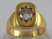 Appraisal: An carat gold diamond signet ring the round brilliant cut