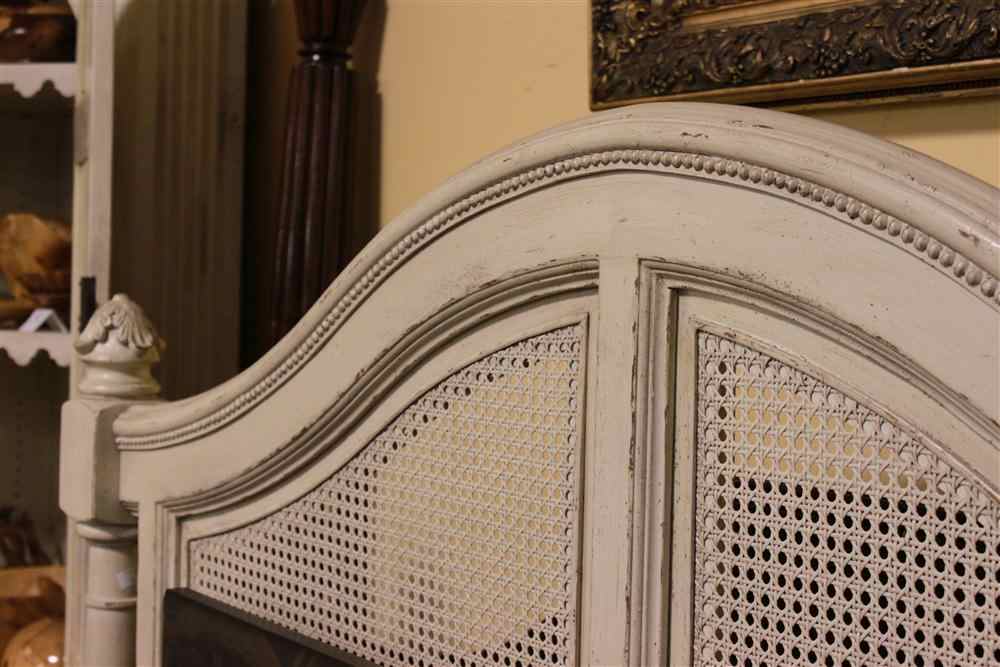 Appraisal: CONTINENTAL STYLE WHITE PAINTED BEDSTEAD LABELLED DREXEL HERITAGE ''BELLE MAISON''