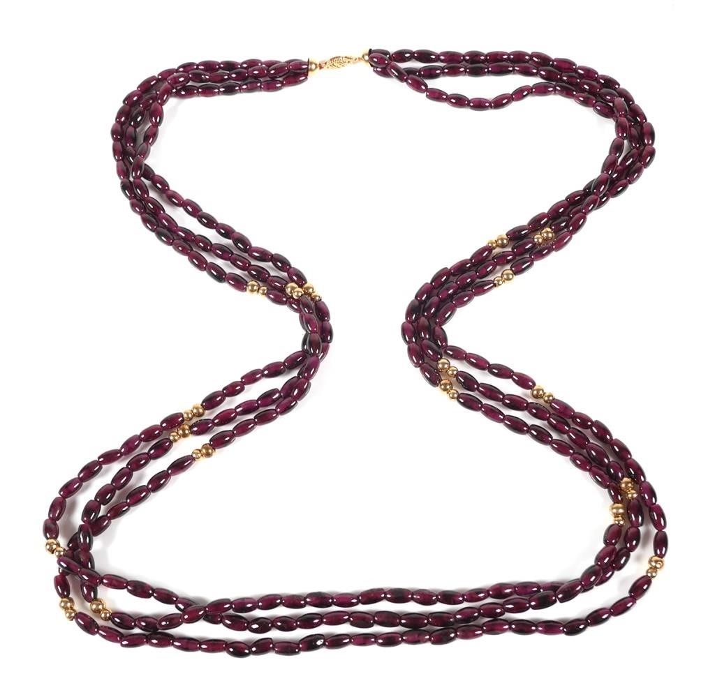 Appraisal: VINTAGE GARNET K GOLD STRAND NECKLACE K yellow gold clasp