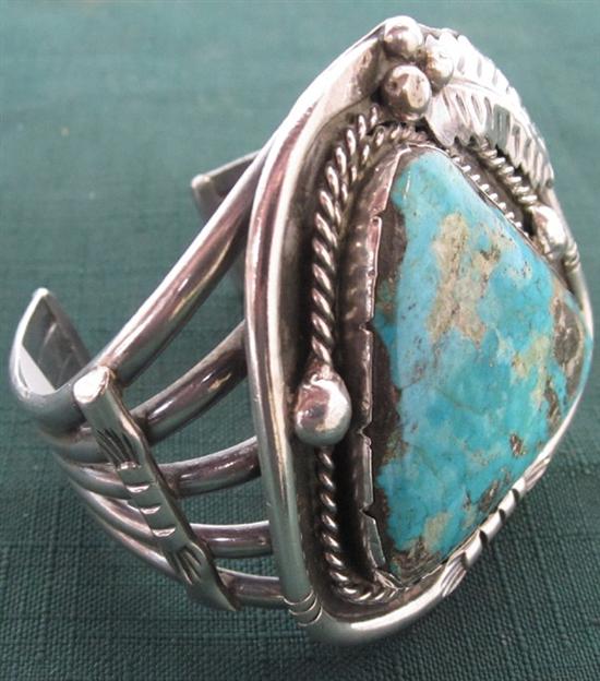 Appraisal: TURQUOISE AND SILVER BRACELET W