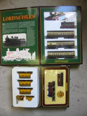 Appraisal: Hornby Railways Set R Lord of the Isles another R