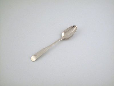 Appraisal: John Glenny a silver Oar pattern teaspoon circa length cm