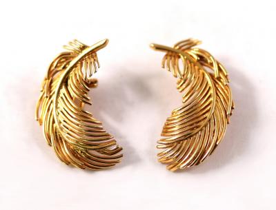 Appraisal: A pair of Italian ct yellow gold ear clips of