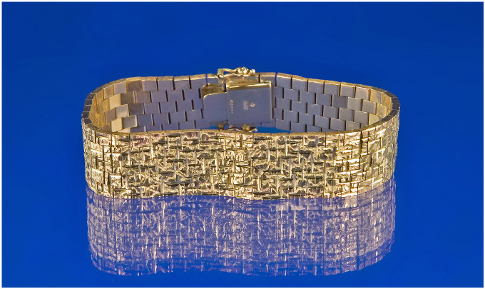 Appraisal: ct Gold Panther Style Bracelet The Front With Bright Cut