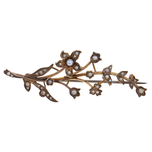 Appraisal: A split pearl spray brooch early th c in gold